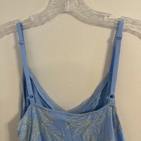 Sz Large Stars Above Cami & Shorts Pajama Set with Adjustable Spaghetti Straps - Picture 2 of 11